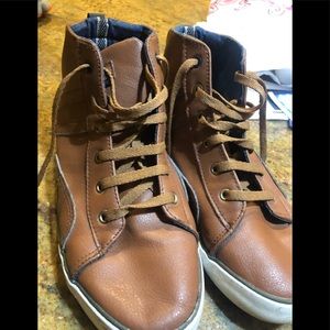 Tommy Hilfiger Boys Shoes.